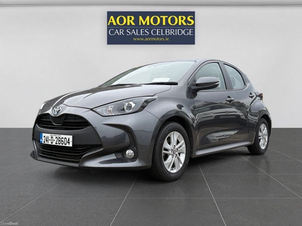 Toyota Yaris Hatchback, Petrol Hybrid, 2024, Grey