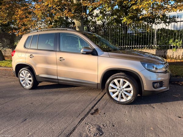 Volkswagen Tiguan SUV, Diesel, 2013, Brown