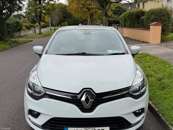 Renault Clio Hatchback, Petrol, 2019, White