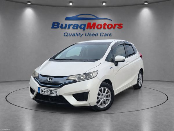 Honda Fit Hatchback, Petrol Hybrid, 2014, White