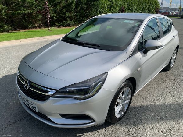 Opel Astra Hatchback, Diesel, 2016, Silver