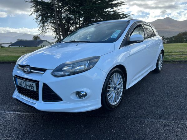 Ford Focus Hatchback, Diesel, 2014, White