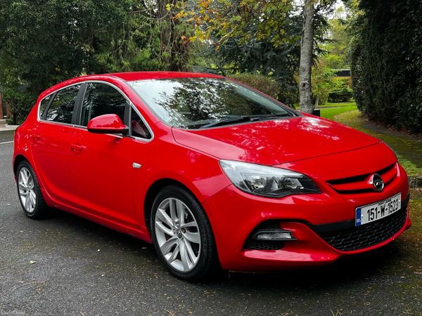 Opel Astra Hatchback, Diesel, 2015, Red
