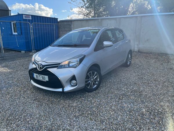 Toyota Yaris Hatchback, Petrol, 2016, Silver