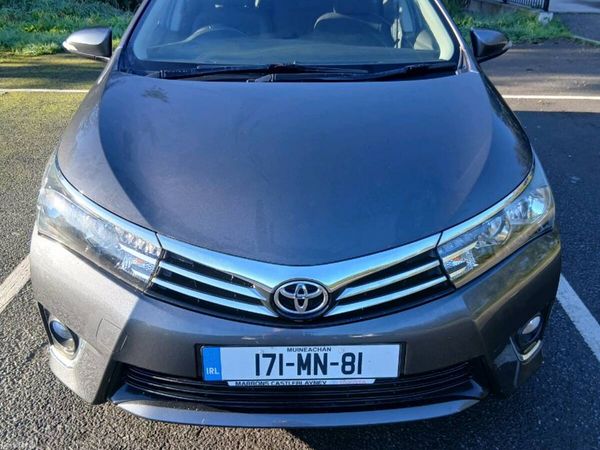 Toyota Corolla Saloon, Diesel, 2017, Grey