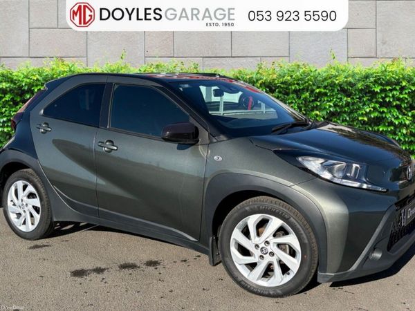 Toyota Aygo Hatchback, Petrol, 2022, Green