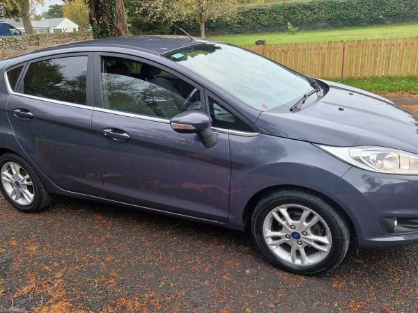 Ford Fiesta Hatchback, Petrol, 2014, Grey