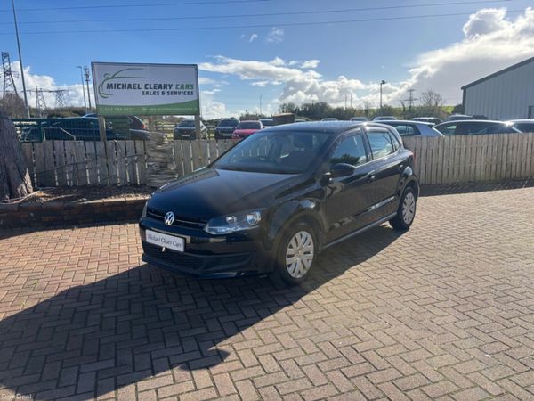 Volkswagen Polo Hatchback, Petrol, 2013, Black