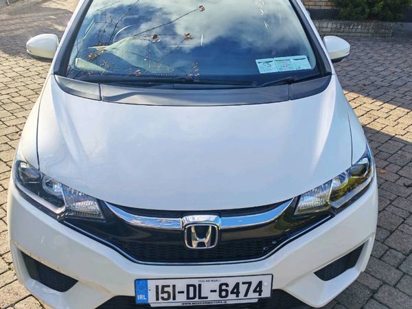 Honda Fit Hatchback, Petrol Hybrid, 2015, White