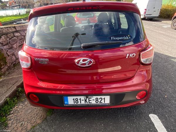 Hyundai i10 Hatchback, Petrol, 2018, Red