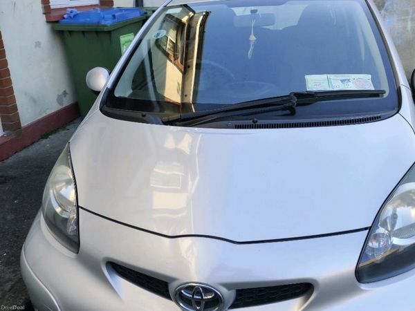 Toyota Aygo Hatchback, Petrol, 2012, Silver