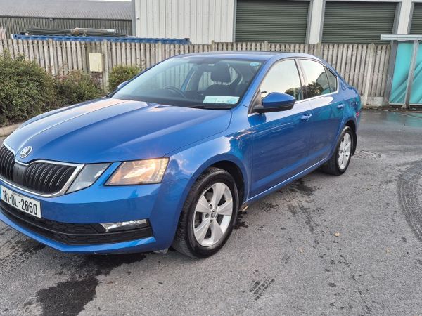 Skoda Octavia Hatchback, Diesel, 2018, Blue