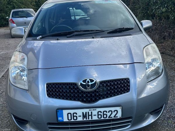 Toyota Yaris Hatchback, Petrol, 2006, Silver
