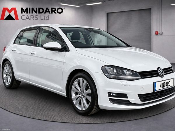 Volkswagen Golf Hatchback, Petrol, 2015, White