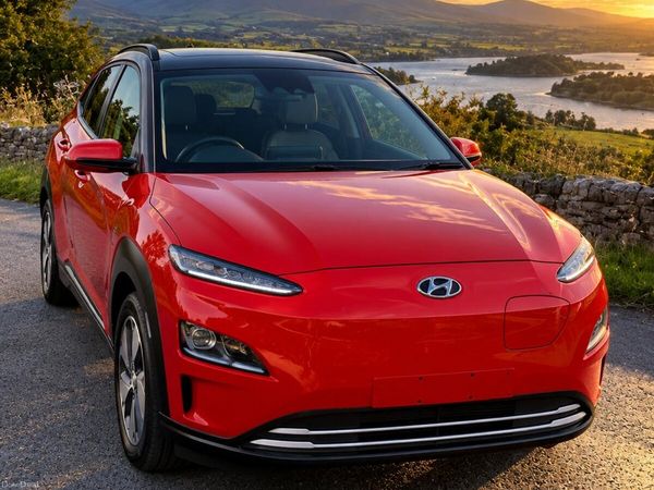 Hyundai KONA MPV, Electric, 2023, Red