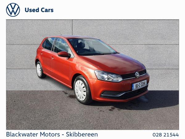Volkswagen Polo Hatchback, Petrol, 2016, 