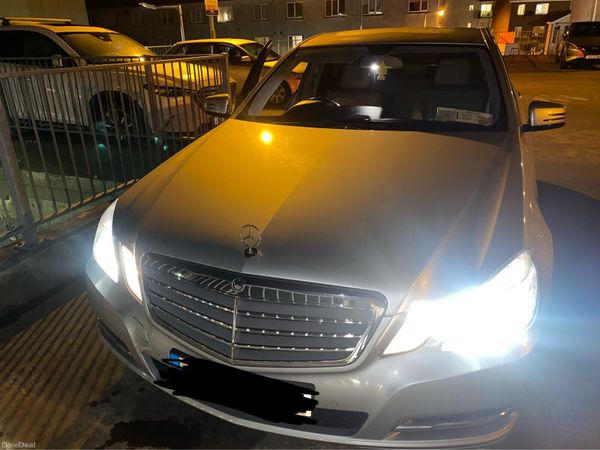 Mercedes-Benz E-Class Saloon, Diesel, 2011, Silver