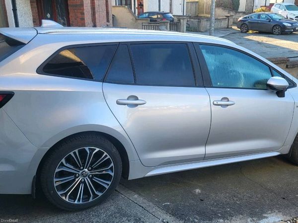 Toyota Corolla Estate/Jeep, Petrol Hybrid, 2022, Grey