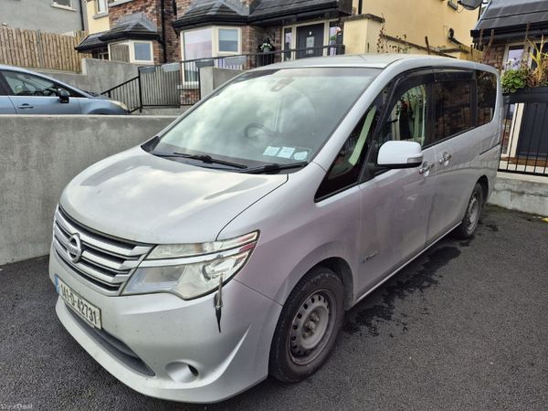 Nissan Serena MPV, Petrol Hybrid, 2014, Silver