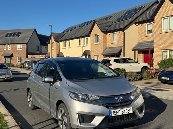 Honda Fit Hatchback, Petrol Hybrid, 2015, Silver