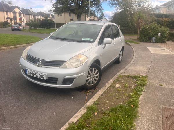 Nissan Tiida Saloon, Petrol, 2008, Silver