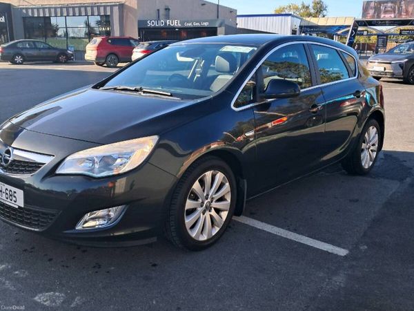 Opel Astra MPV, Diesel, 2012, Black