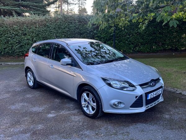 Ford Focus Hatchback, Petrol, 2012, Silver