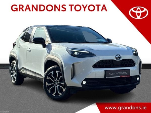Toyota Yaris Cross Hatchback, Petrol Hybrid, 2021, White