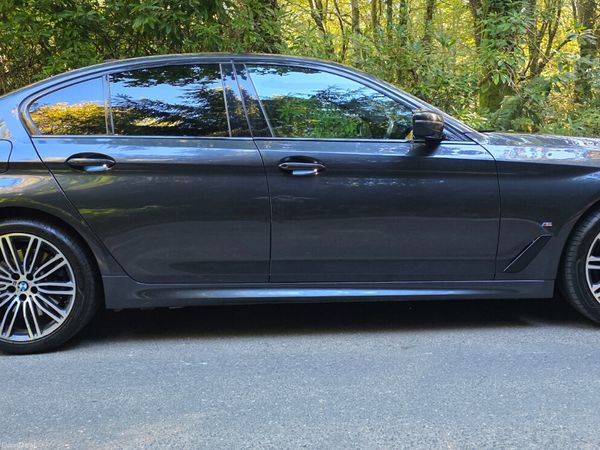BMW 5-Series Saloon, Petrol Plug-in Hybrid, 2019, Grey