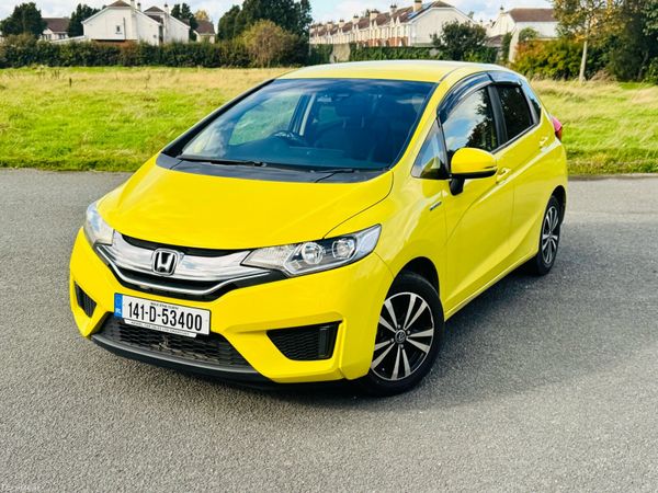 Honda Fit Hatchback, Petrol Hybrid, 2014, Yellow