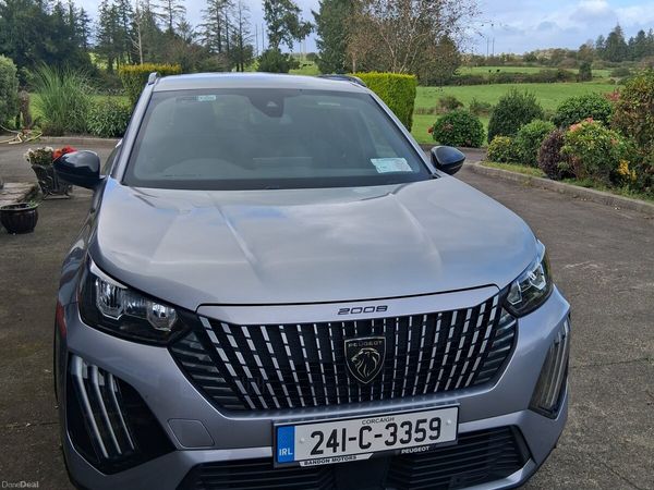 Peugeot 2008 MPV, Petrol, 2024, Grey