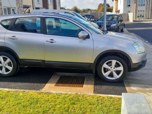 Nissan Qashqai Hatchback, Petrol, 2009, Silver