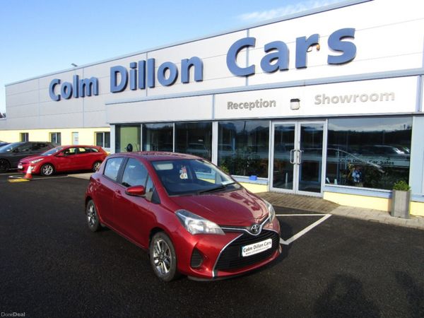 Toyota Yaris Hatchback, Petrol, 2015, Red