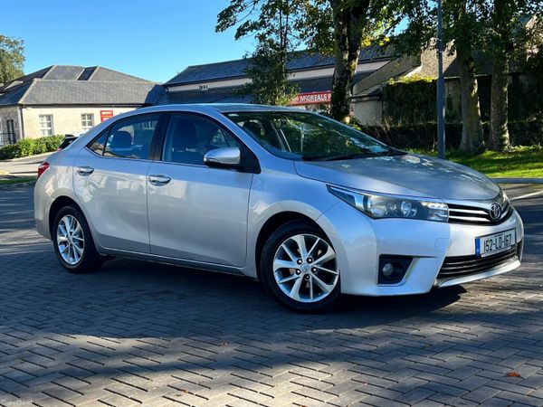 Toyota Corolla Saloon, Diesel, 2015, Silver