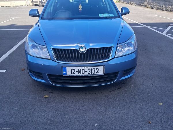 Skoda Octavia Hatchback, Diesel, 2012, Grey
