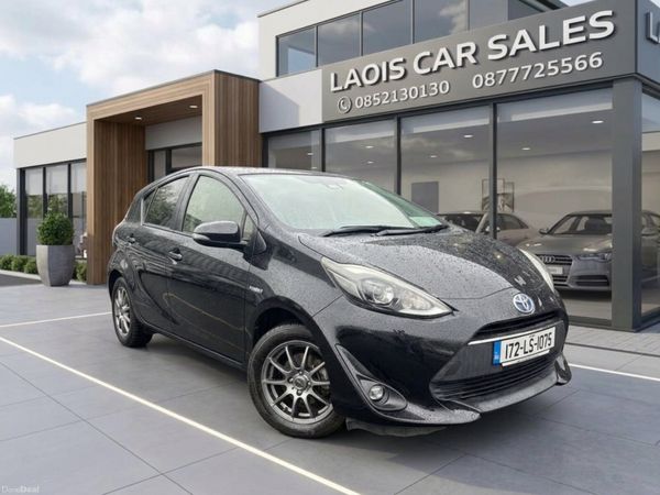 Toyota Aqua Hatchback, Petrol Hybrid, 2017, Black