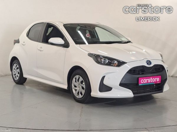 Toyota Yaris Hatchback, Petrol Hybrid, 2021, White