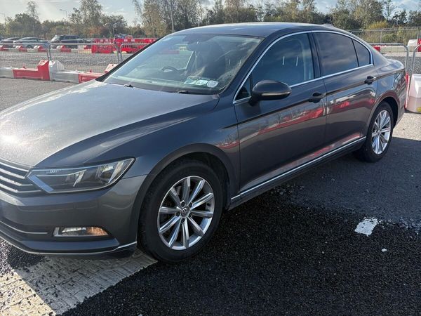 Volkswagen Passat Saloon, Diesel, 2015, Grey