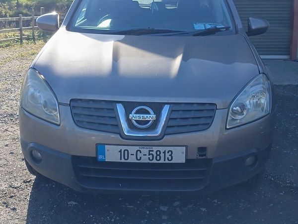 Nissan Qashqai Hatchback, Diesel, 2010, Brown