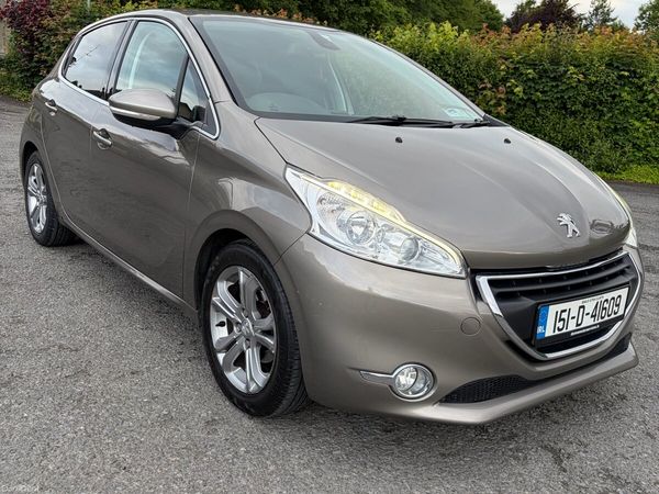 Peugeot 208 Hatchback, Petrol, 2015, Grey