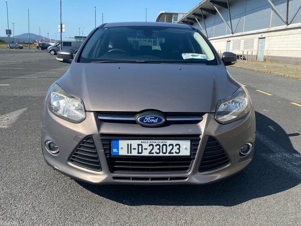 Ford Focus Hatchback, Diesel, 2011, Brown