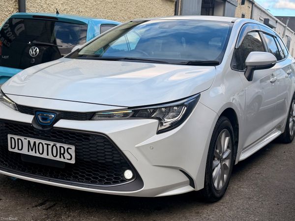 Toyota Corolla Estate, Petrol Hybrid, 2022, White