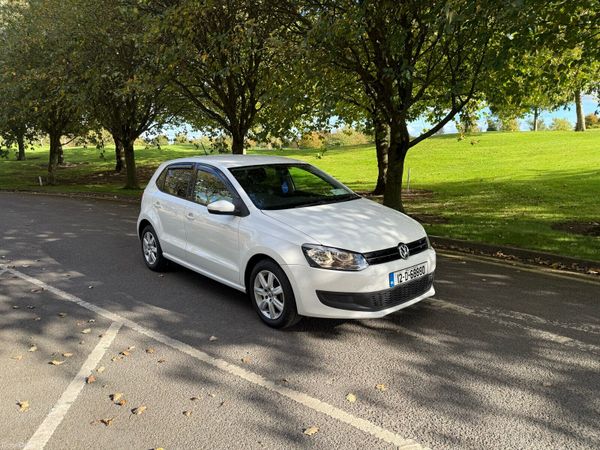 Volkswagen Polo Hatchback, Petrol, 2012, White