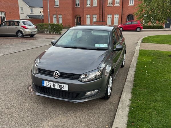 Volkswagen Polo Hatchback, Petrol, 2013, Grey