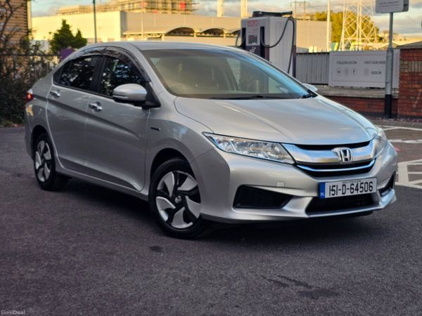 Honda Grace Saloon, Petrol Hybrid, 2015, Silver