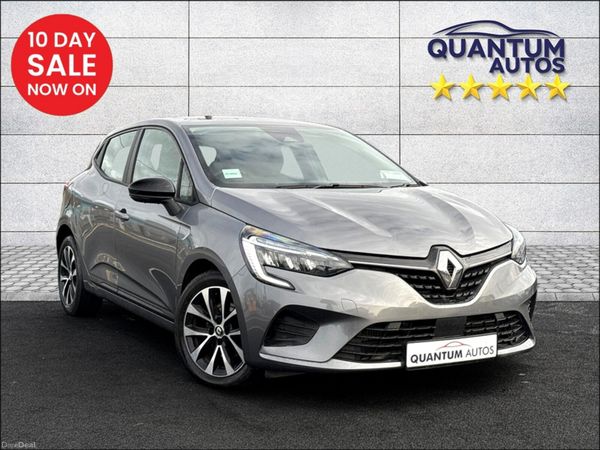 Renault Clio Hatchback, Petrol, 2023, Grey