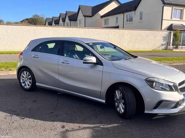 Mercedes-Benz A-Class Hatchback, Petrol, 2015, Silver