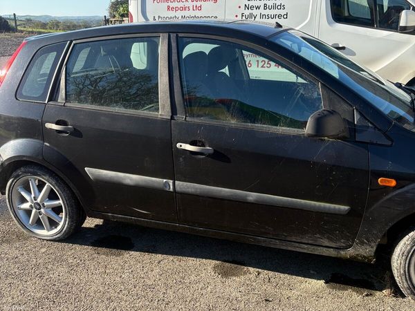 Ford Fiesta Hatchback, Petrol, 2007, Black