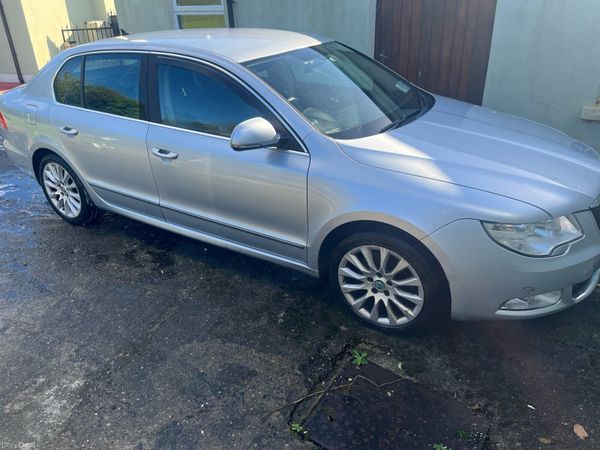 Skoda Superb Saloon, Diesel, 2012, Silver