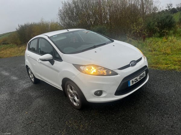 Ford Fiesta Hatchback, Petrol, 2011, White